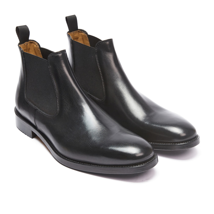 Chelsea Boot British Passport Nero