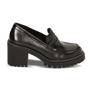 Mocasines negros abrasivos tacón 7,5 cm