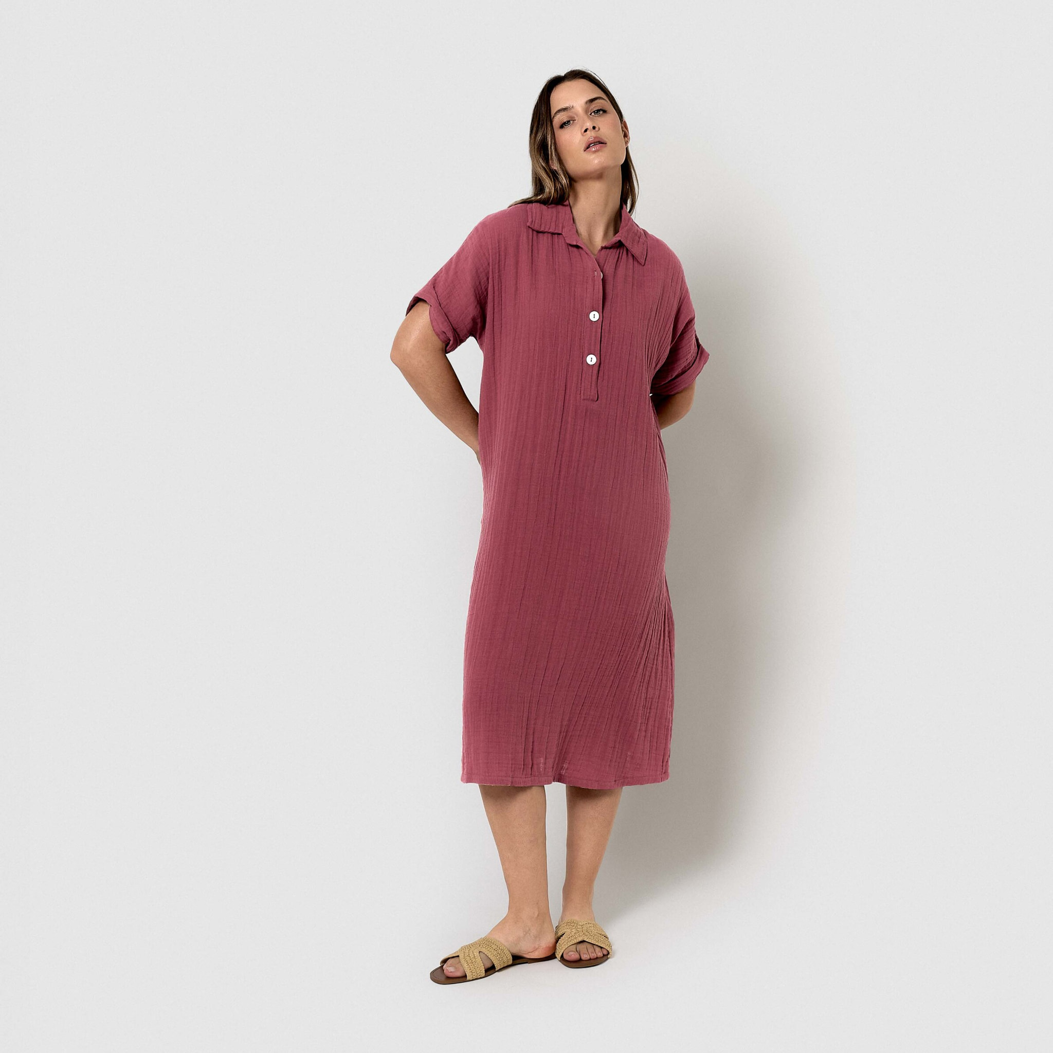 Vestido midi manga fluida muselina malva/rosa