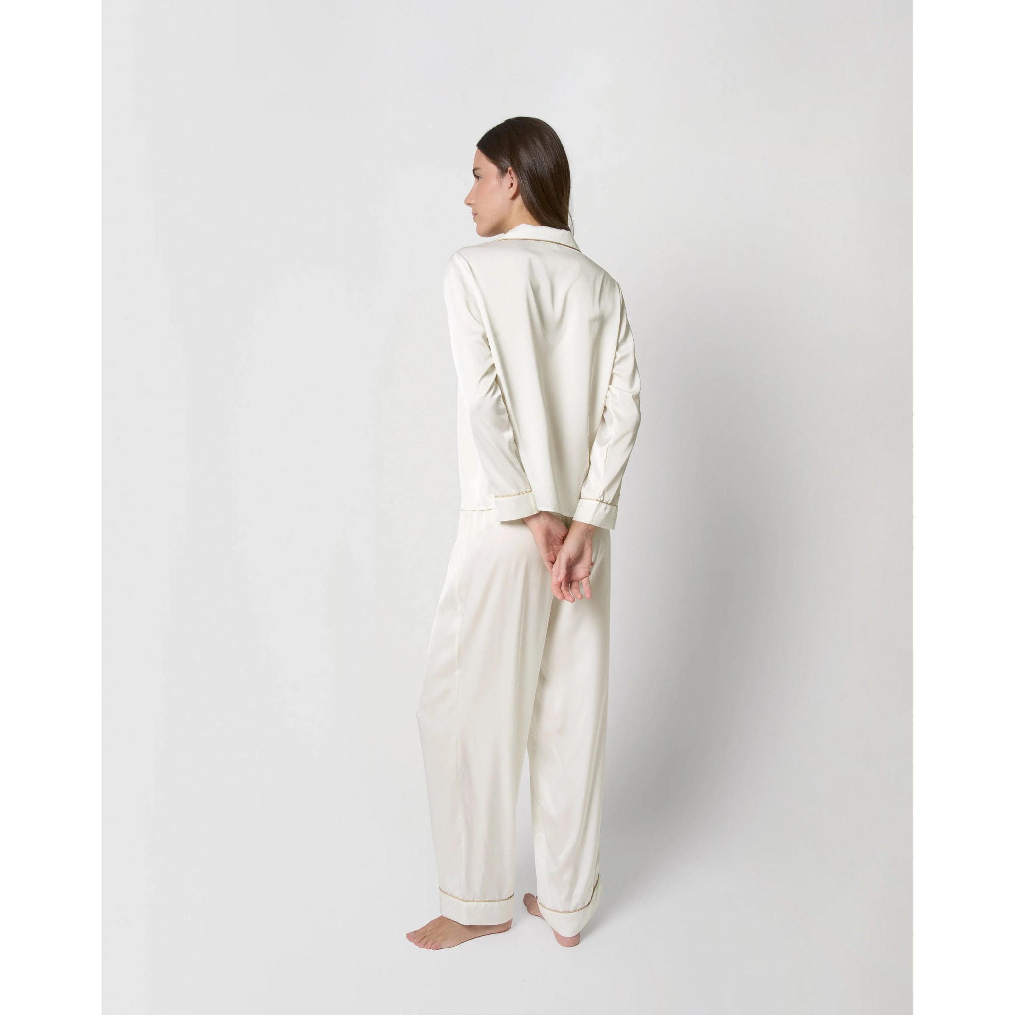 Pijama largo satén friday natural
