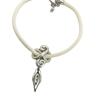 Collar Nautilus en plata chapado y cordón crema