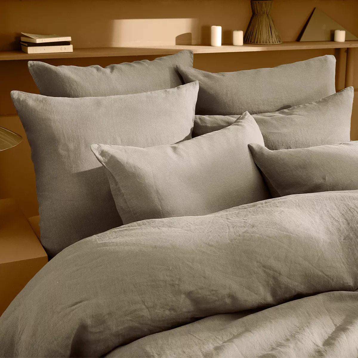 Taie d'oreiller pur lin lavé 165 g/m² uni beige marron Le lin lave taupe