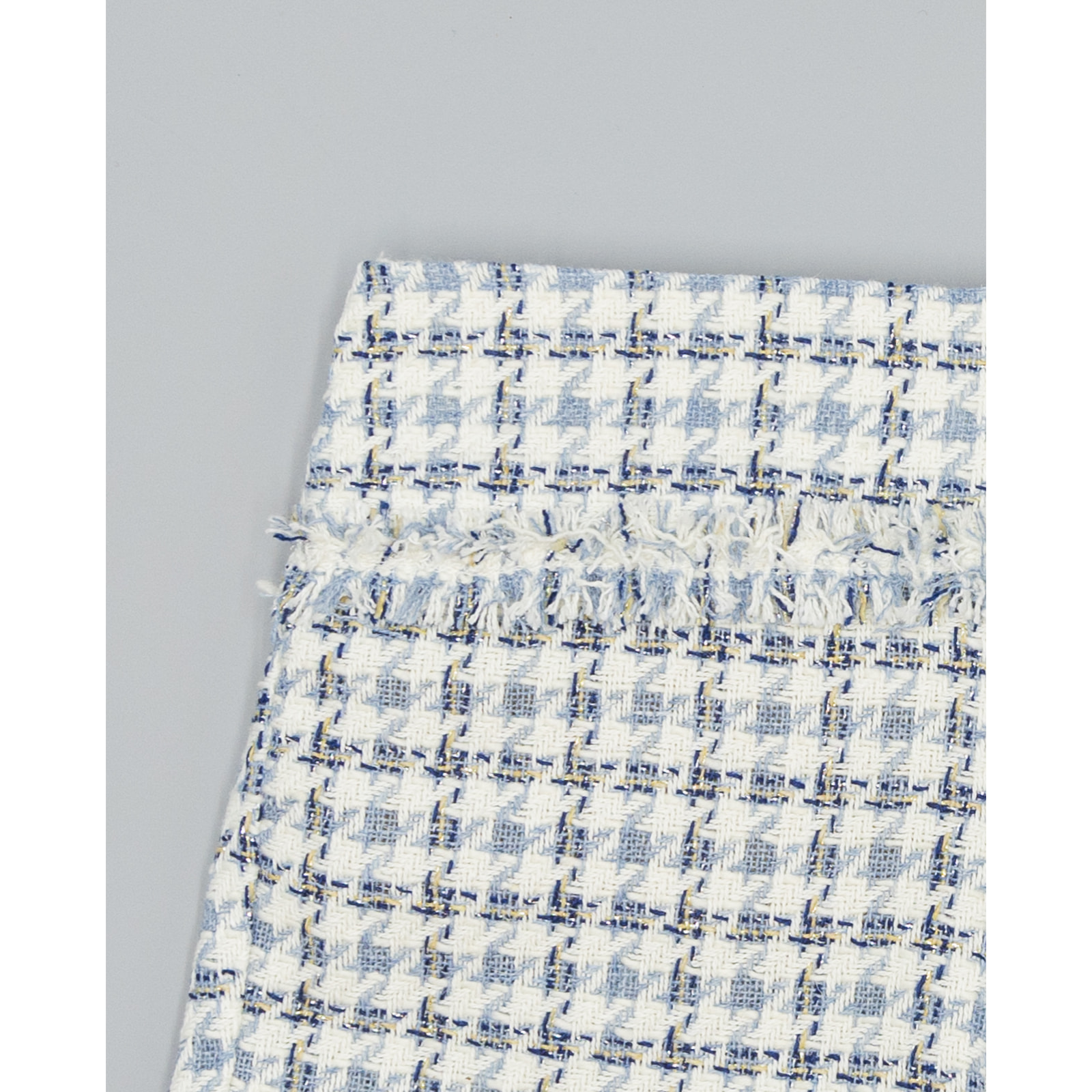 Short Azul De Tejido Estructurado Con Cuadros