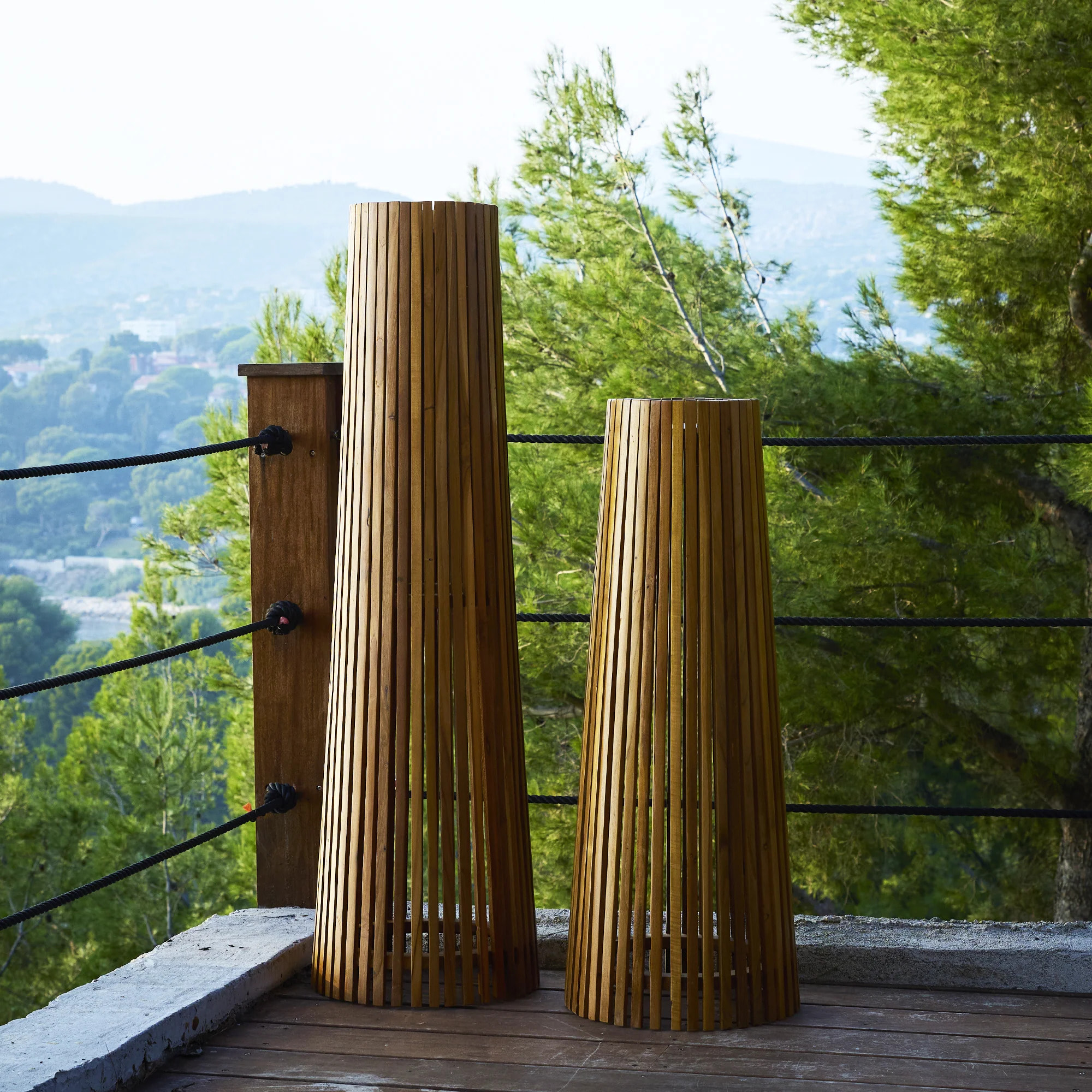 Lampadaire solaire bois TECKA H120CM