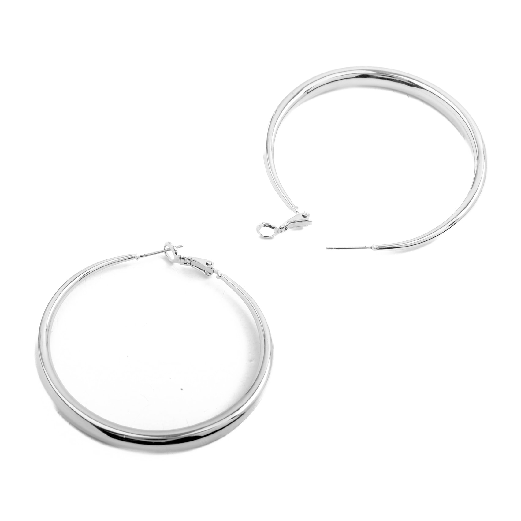 Pendientes de 54mm de diámetro acabados en rodio