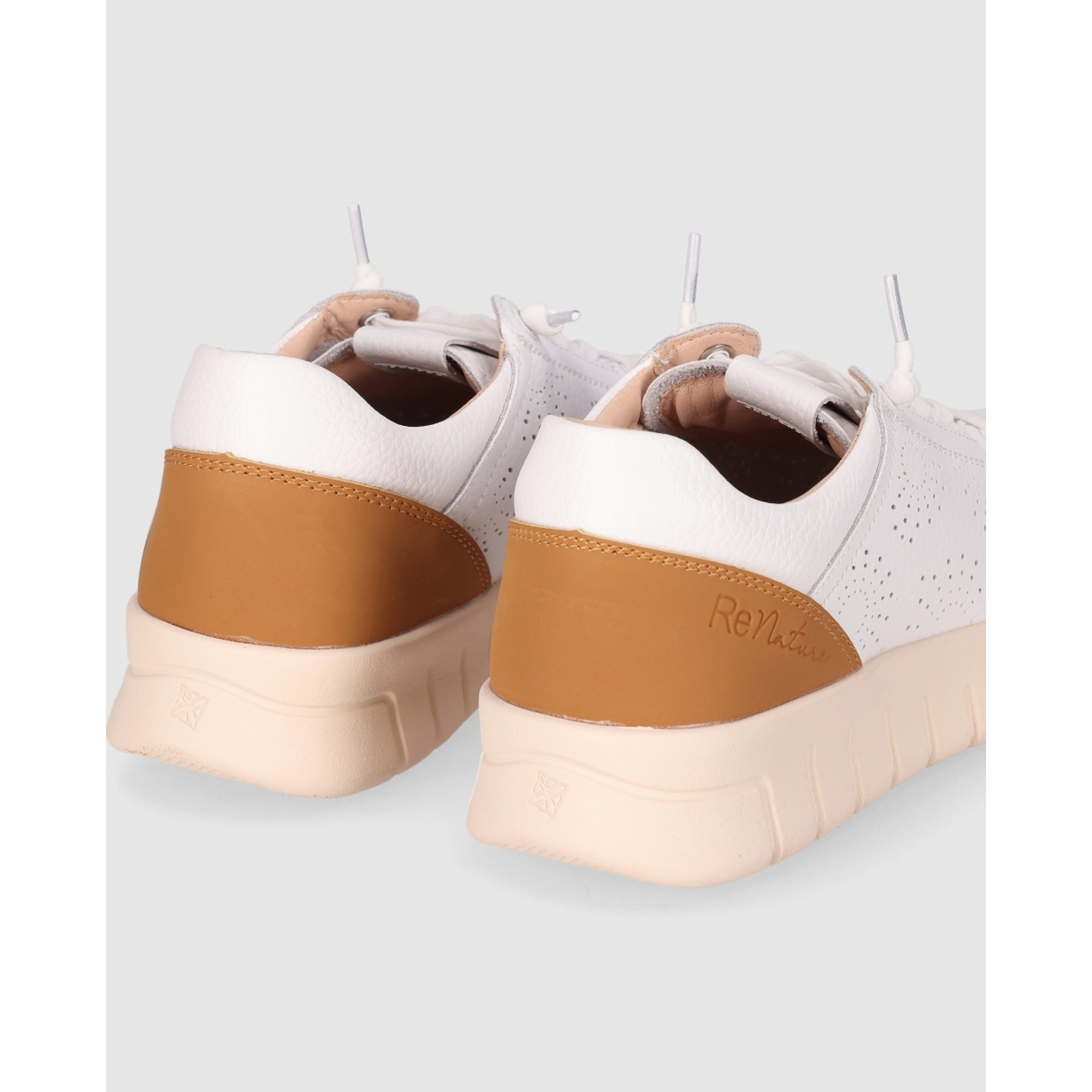 Deportivos de Piel - Blanco - Tacón: Bajo