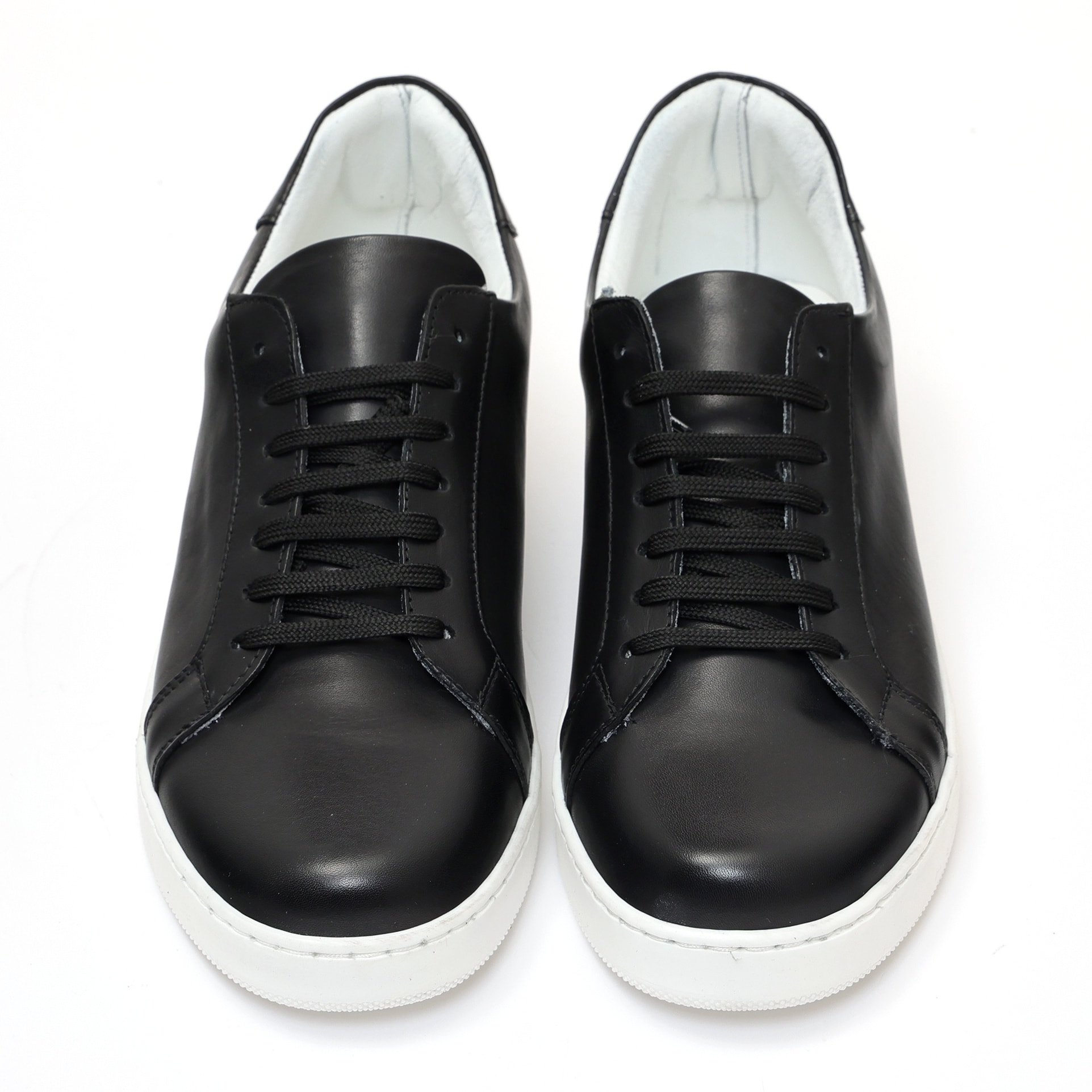 Sneakers stringate in pelle di vitello