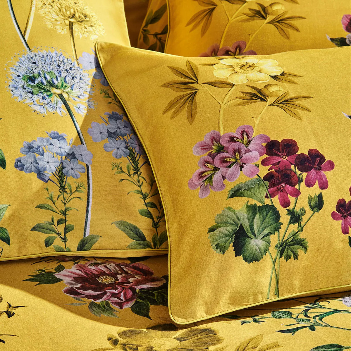 Housse de couette satin de coton imprimé jaune Mesanges curry