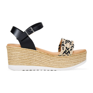 Sandalias de piel negras con cuña efecto de esparto