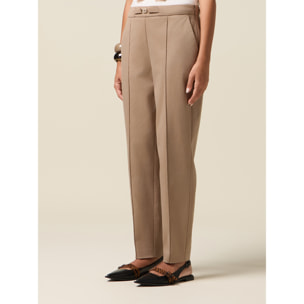 Oltre - Pantalones chinos con detalle en la cintura - Beige