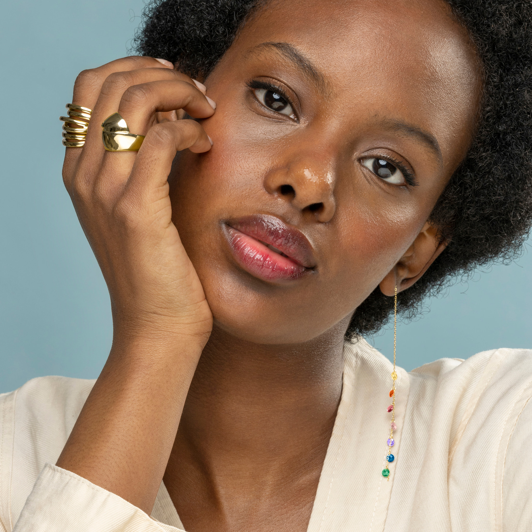 Anillo LUX BY LUX acabado en oro amarillo de 18 kts