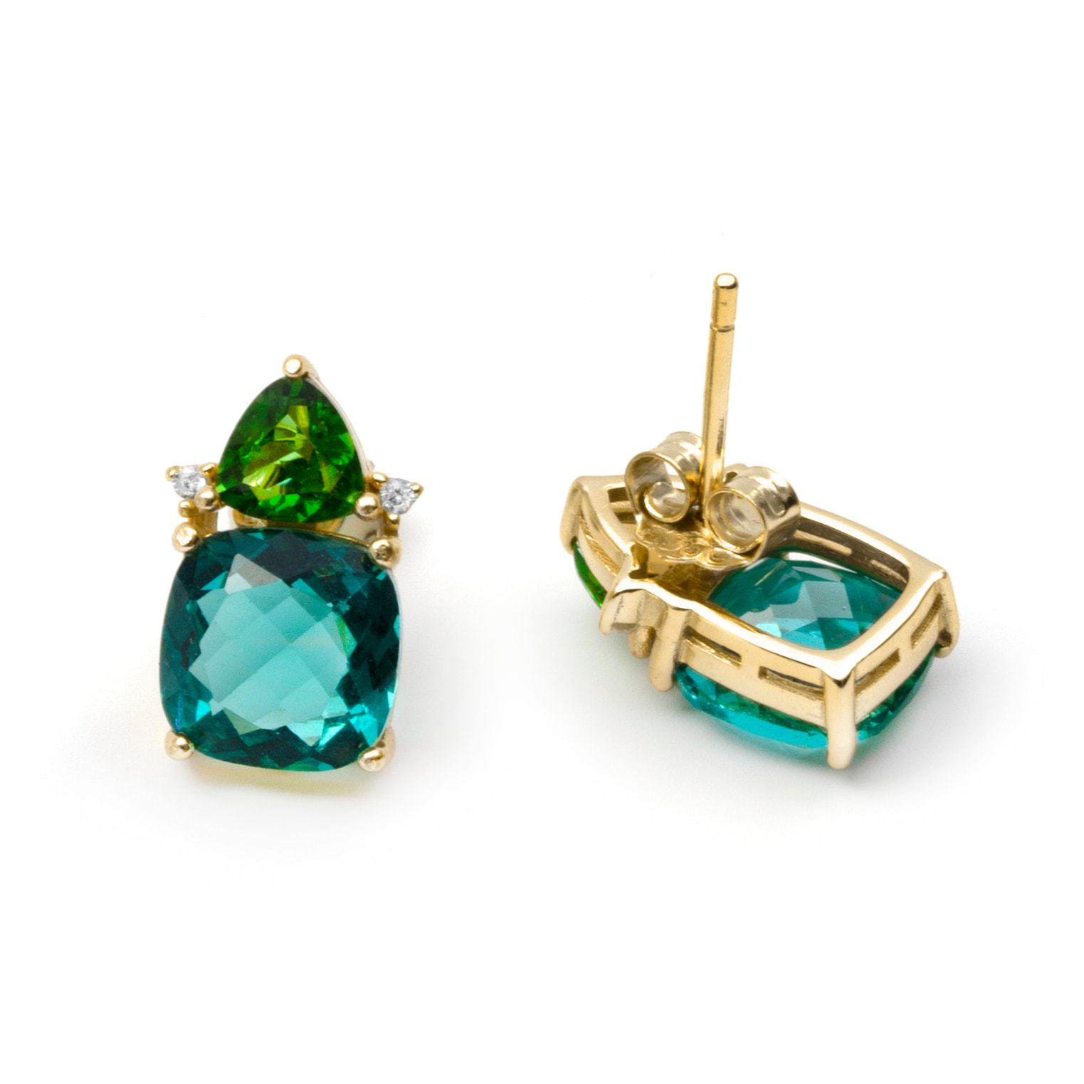 Pendientes Ilkan acabado oro amarillo 18k