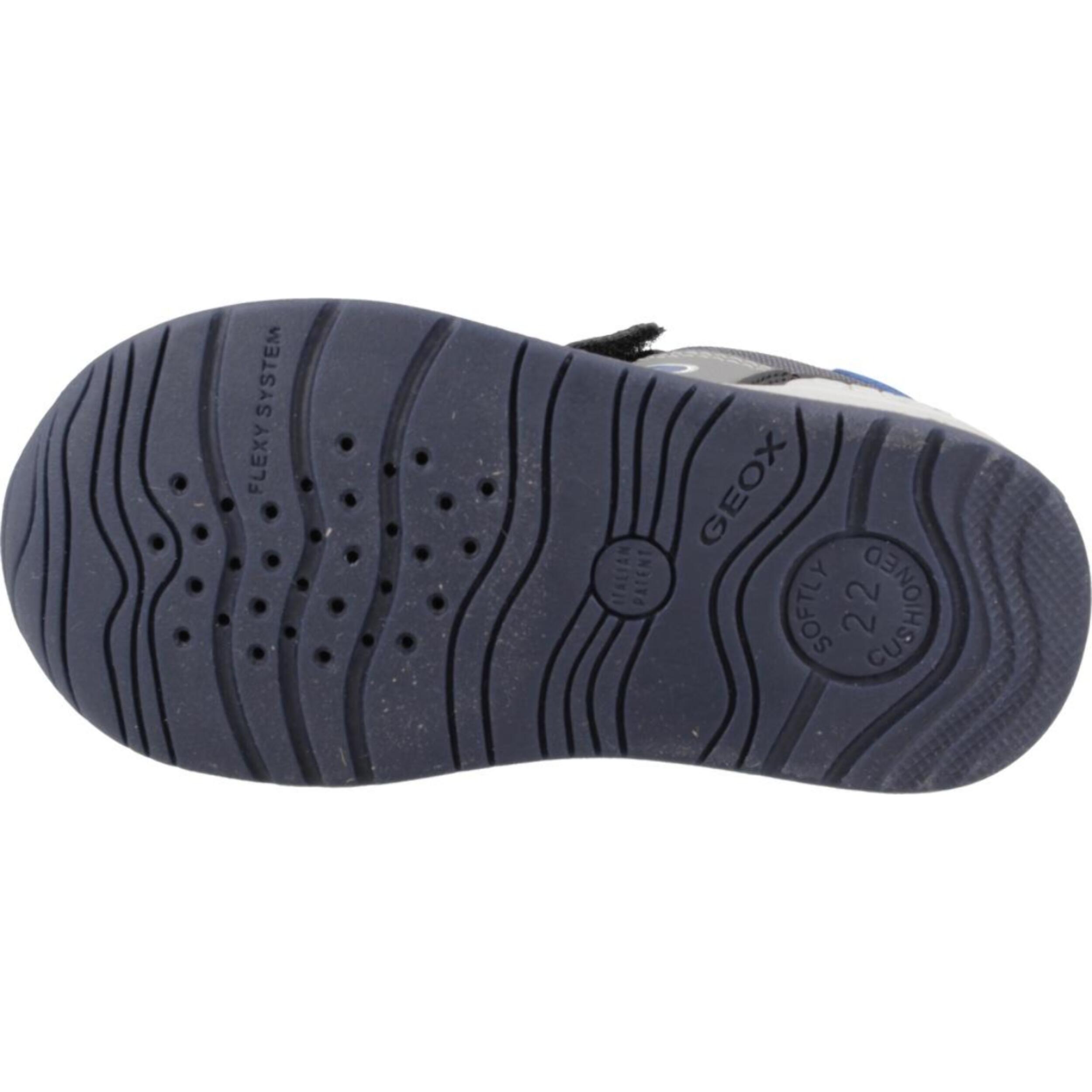 Zapatos Niño de la marca GEOX  modelo B RISHON BOY GRIS
