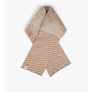 Sciarpa in maglia ed effetto pelliccia