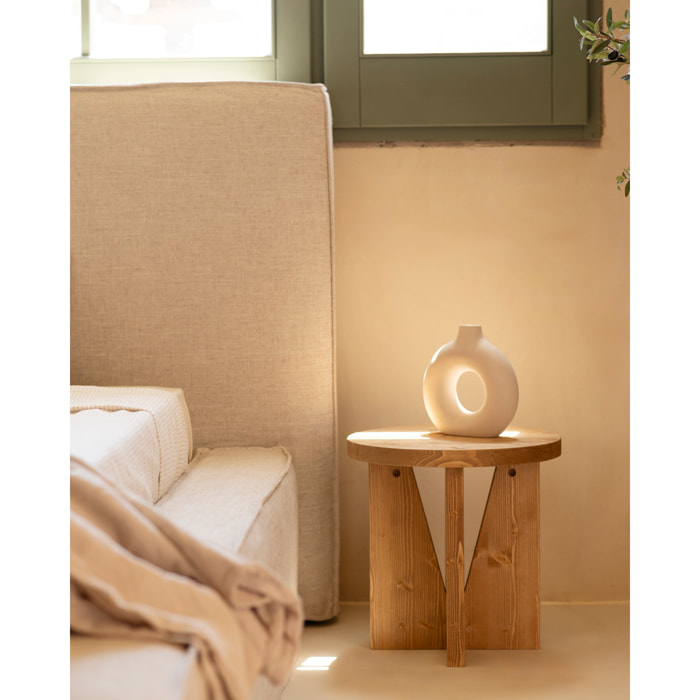Mesita de noche de madera maciza en tono roble medio de 40x40cm Alto: 40 Largo: 40 Ancho: 40