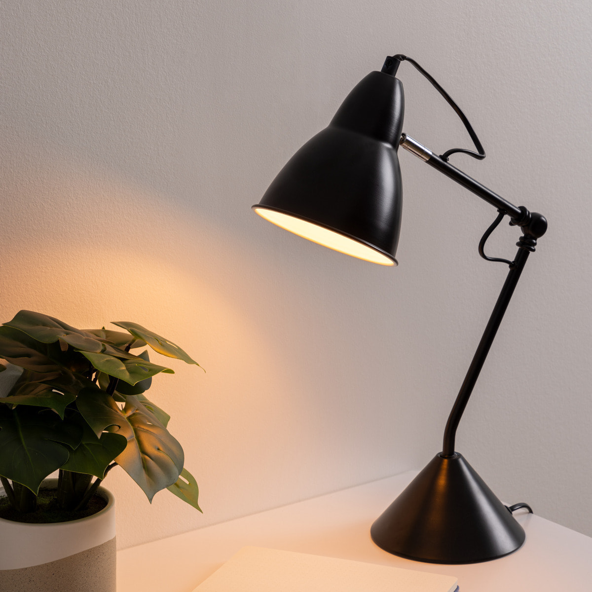 Lampe "Aude" métal noir H62cm