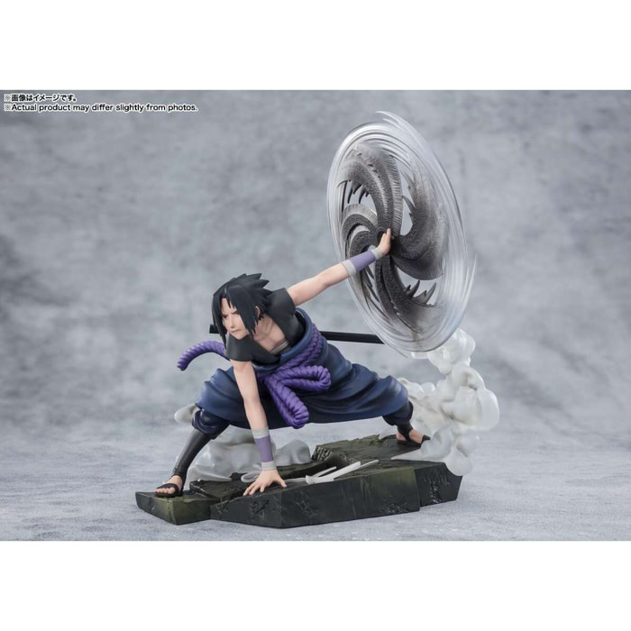 Naruto Figzero Sasuke Light E Dark Ext Statua Bandai