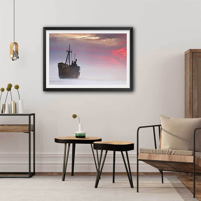 Affiche Bateau naufrage fantôme Affiche sous cadre noir