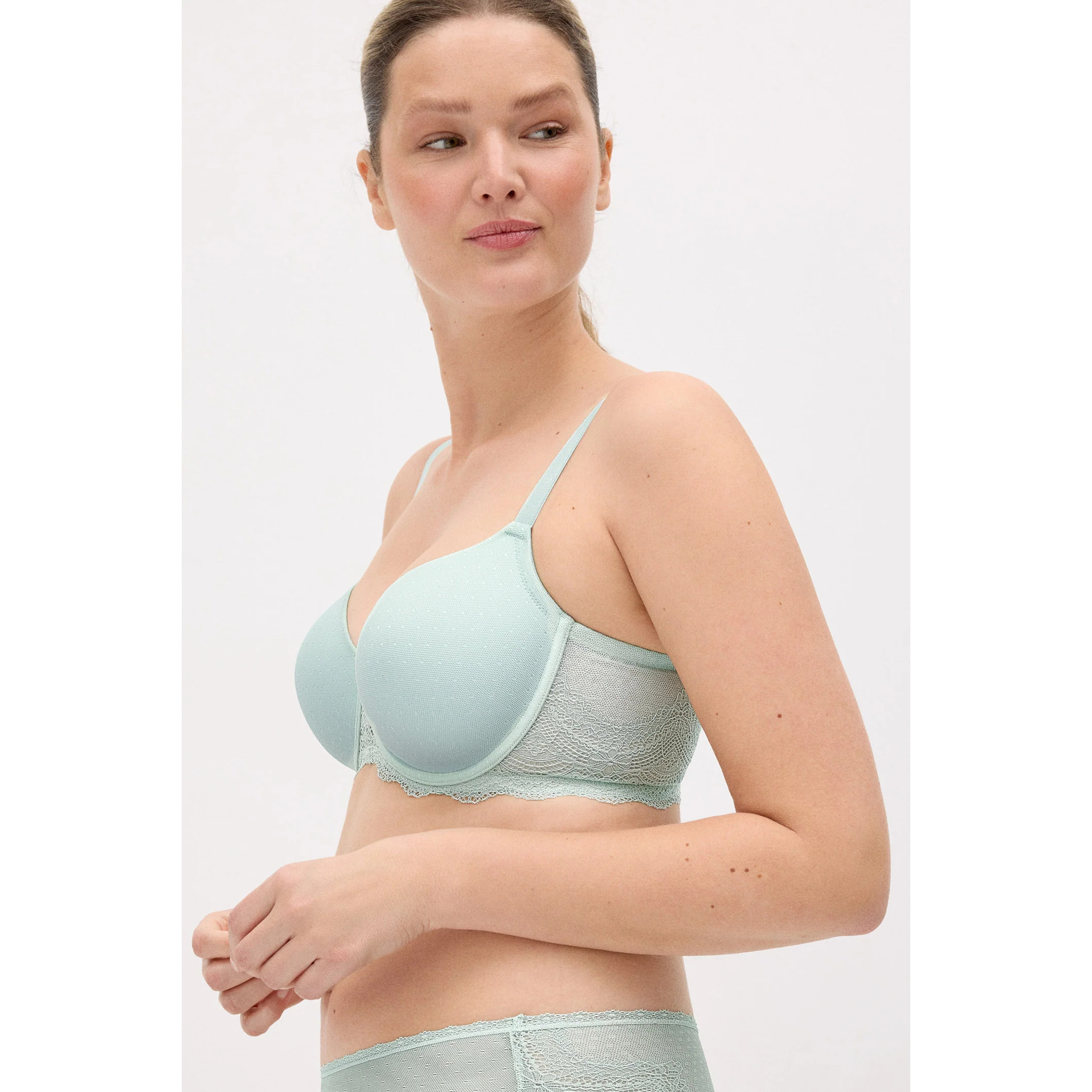 Reggiseno con ferrtto e imbottitura
