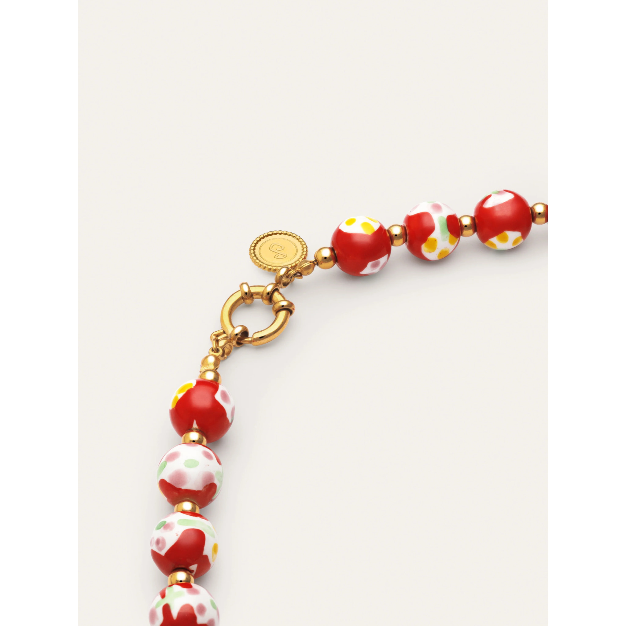 Collar Carmesí Acero Baño Oro