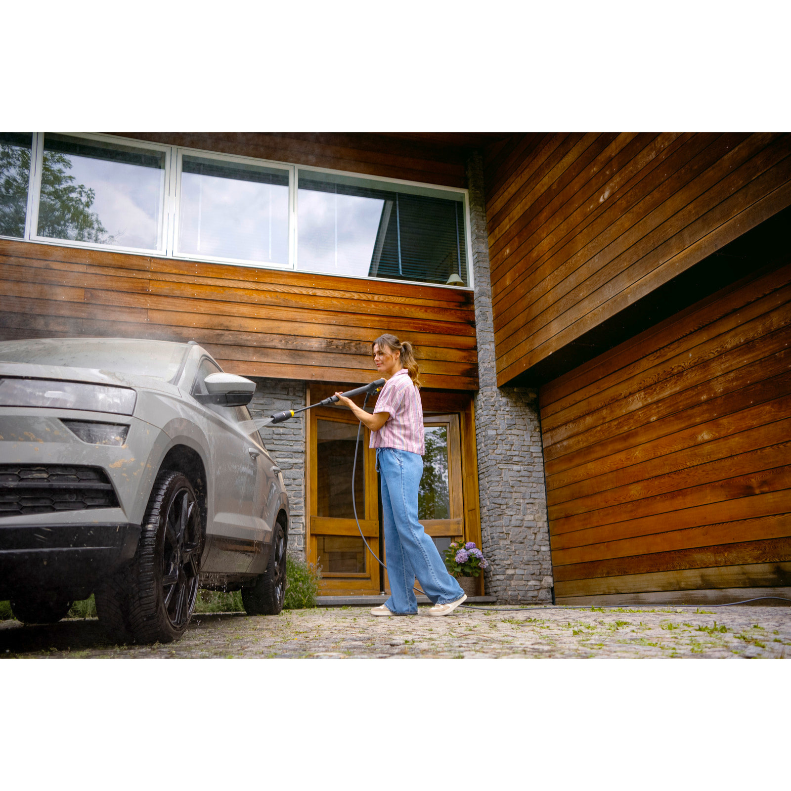 Nettoyeur haute pression Karcher K5 Comfort Premium CAR - 145 bars / 600L/h - kit voiture