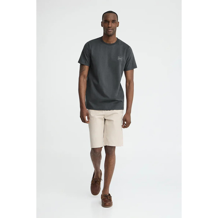 Camiseta gris piedra de corte recto con parche Polo Club
