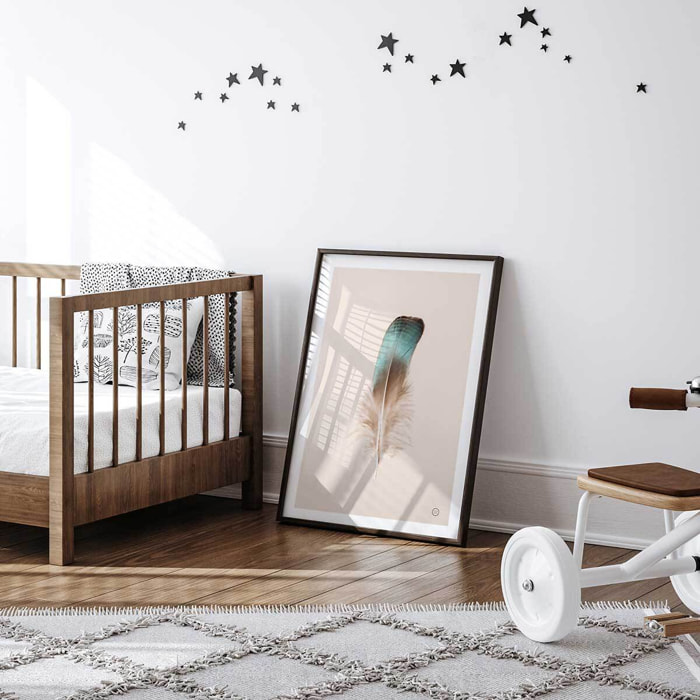 Affiche enfant plume bleue  Affiche + cadre en bois - Noir