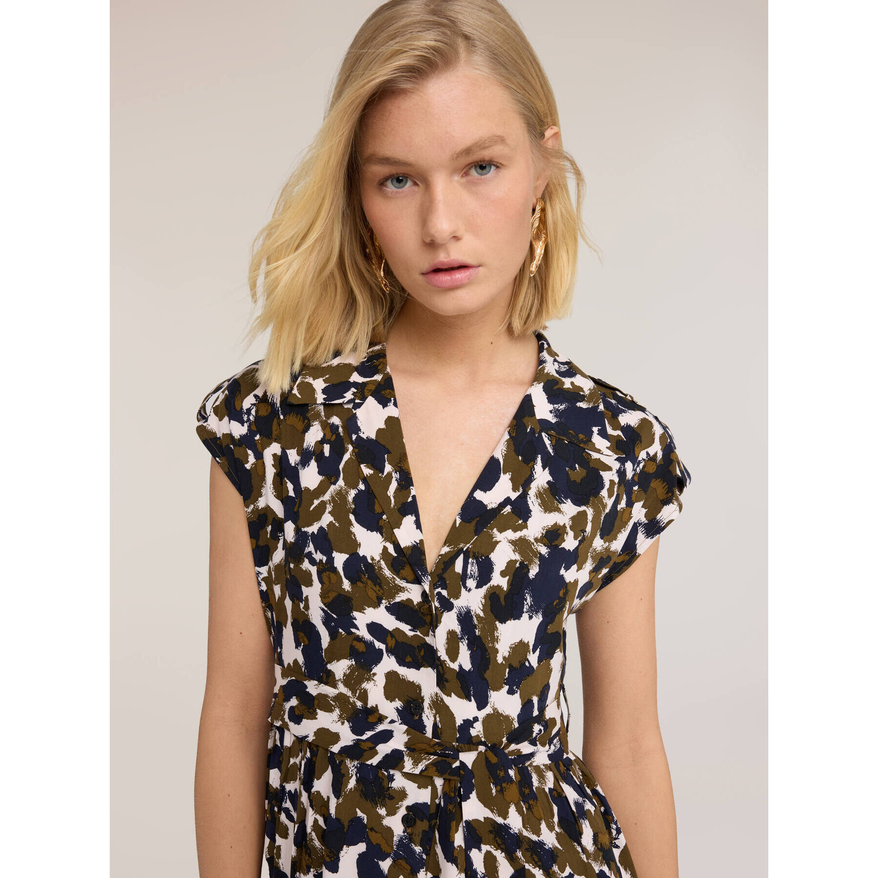 Motivi - Vestido camisero estampado - Verde militare
