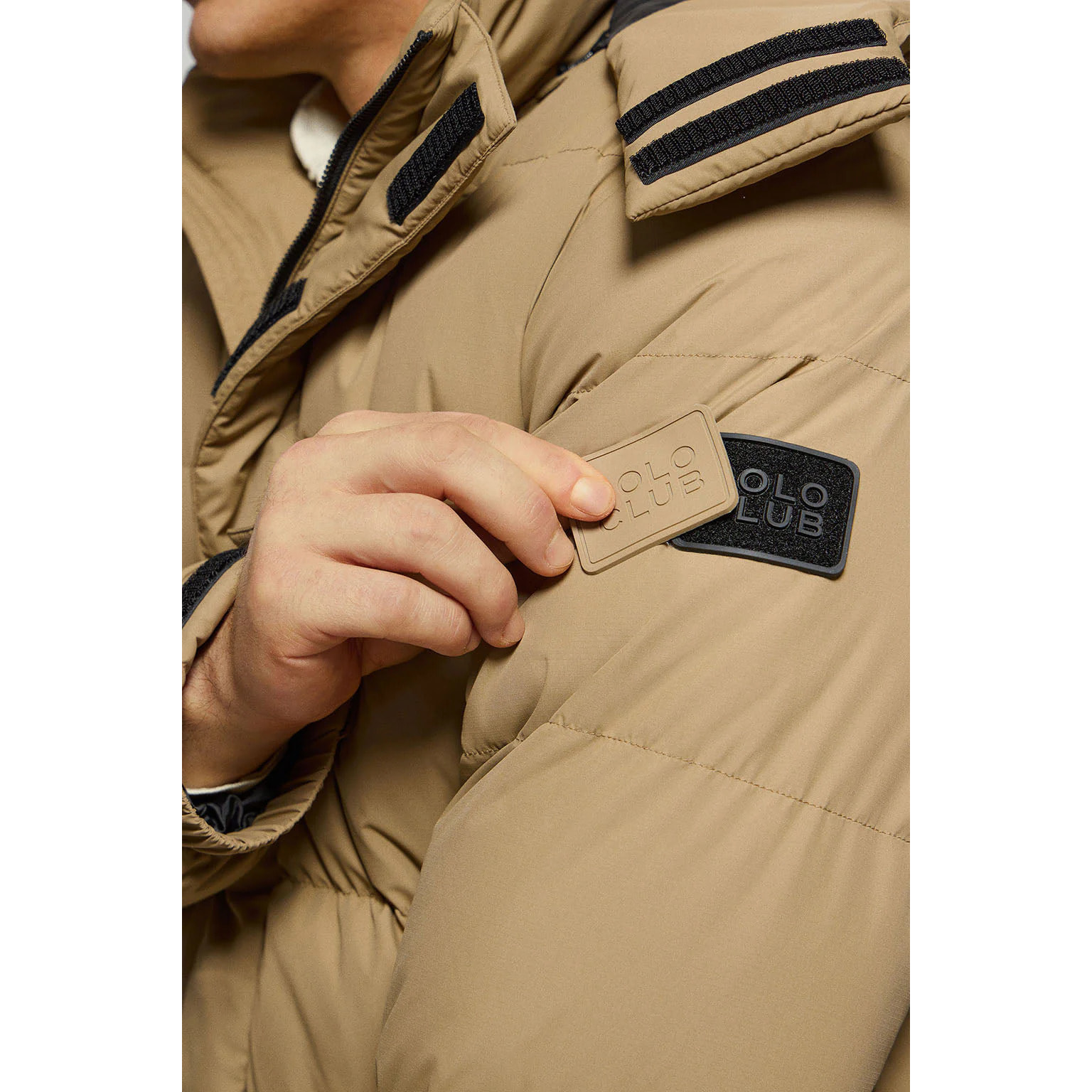 Chaqueta beige oscuro Midtown de capucha desmontable y detalles Polo Club