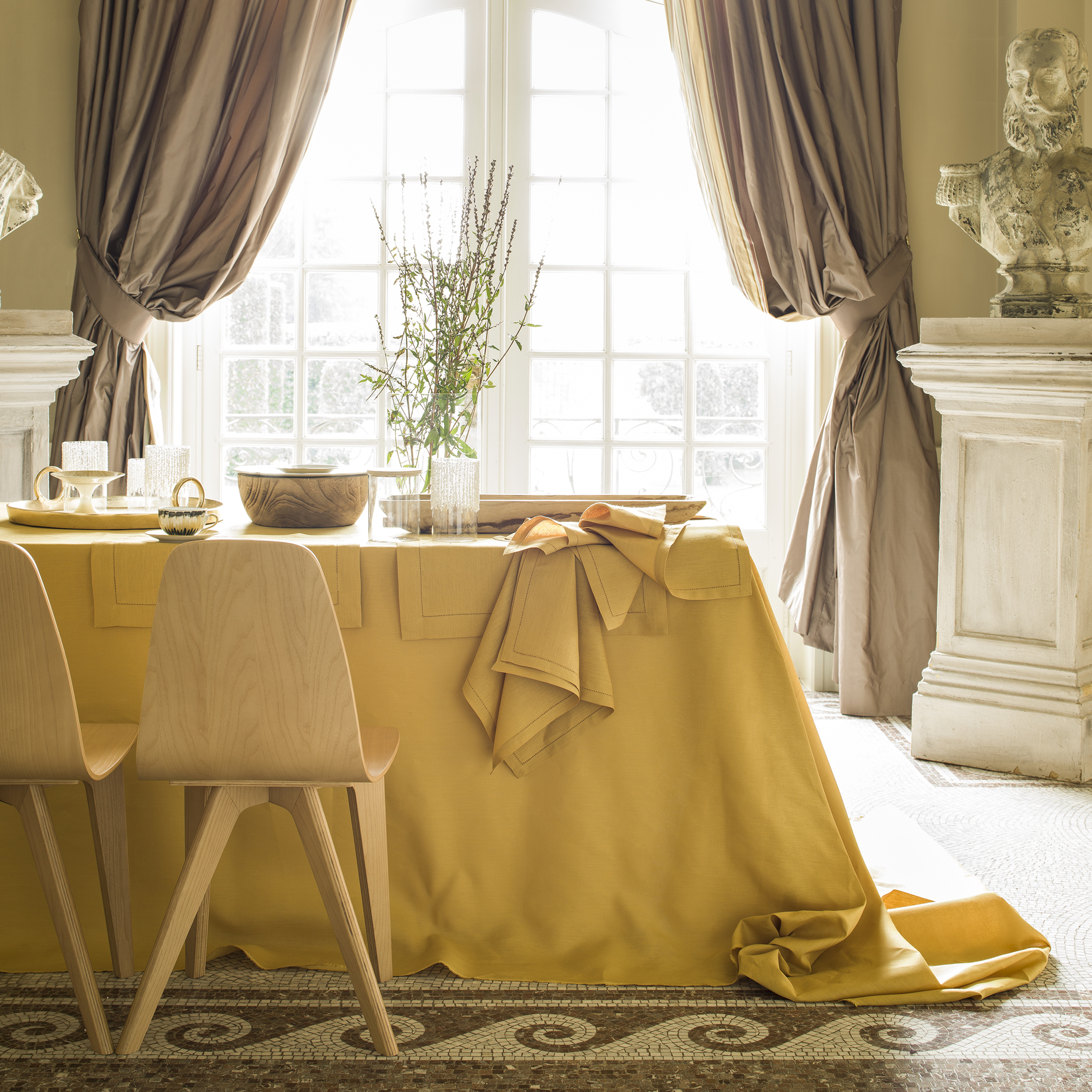 Serviette de table unie en lin, Made in France, FLORENCE , Jaune Mimosa