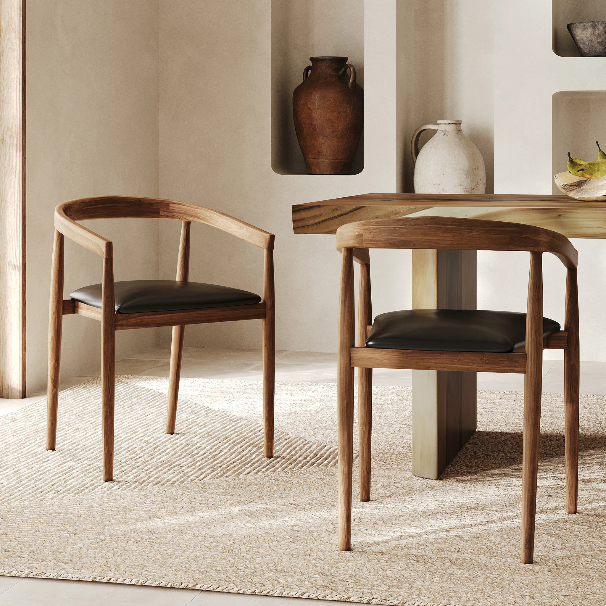 Lot de 2 chaises en bois de teck vernis et assise en cuir noir - Bali