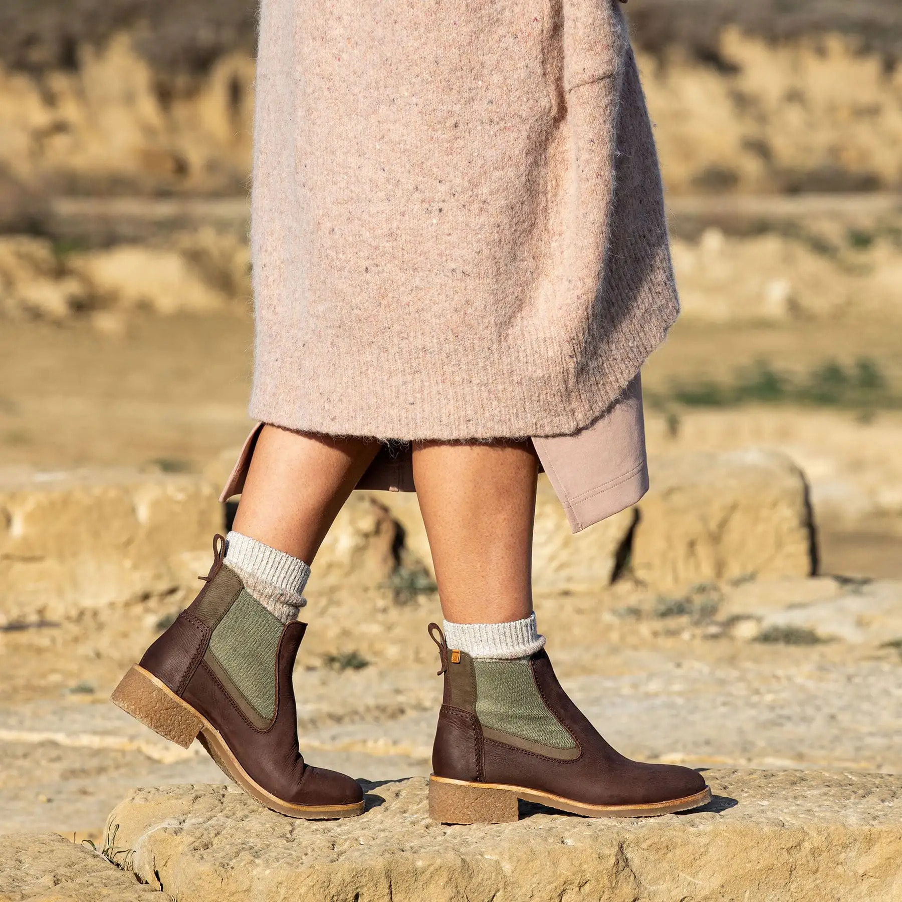 Botines con tacón N5947 PLEASANT BLACK / IRATI color Black