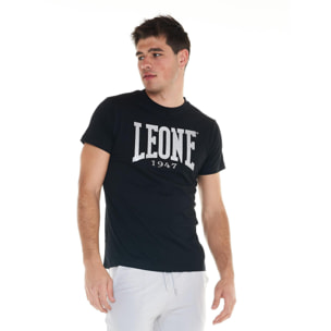 Camiseta deportiva de hombre con logo grande