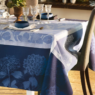 Nappe anti tache pur coton bio motif jacquard Hortensias bleu