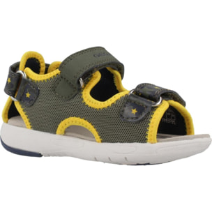 Sandalias Niño de la marca GEOX  modelo B SANDAL MULTY BOY VERDE