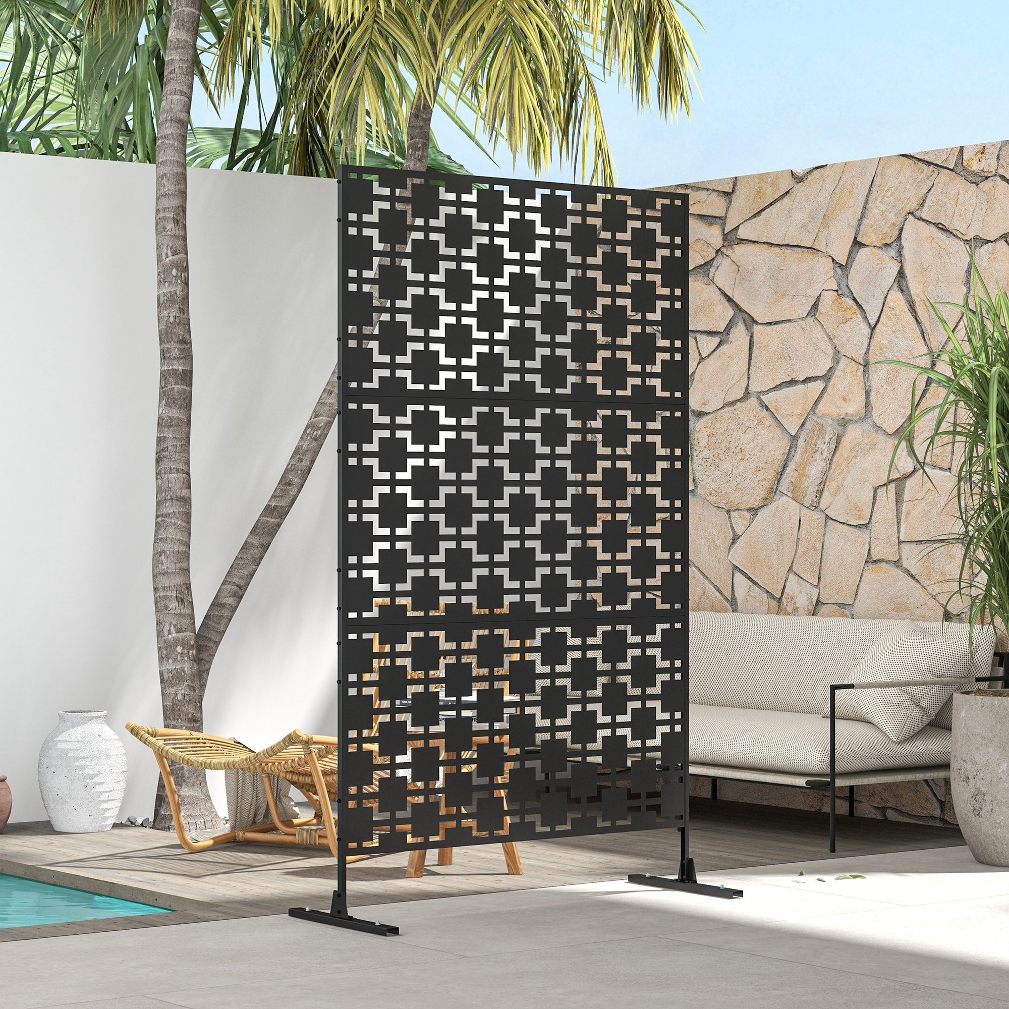 Panneau extérieur décoratif motif géométrique ajouré métal noir