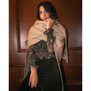 Blusa de mujer de gasa.