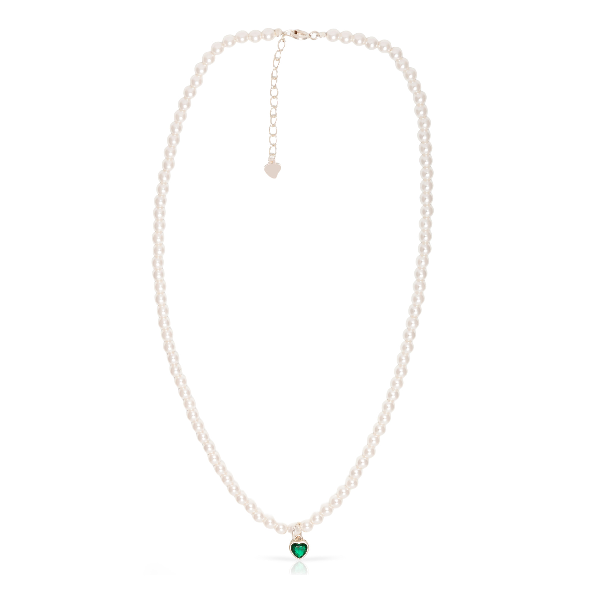 Collar de plata de ley 925 con cuentas de perla y colgante de corazón de cicón verde con cierre de resorte.