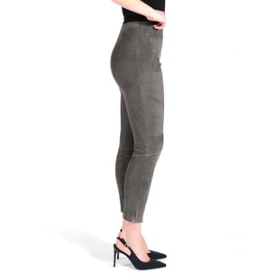 Leggings in pelle scamosciata elasticizzata colore grigio