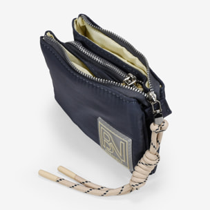 Monedero gris con detalle nudo