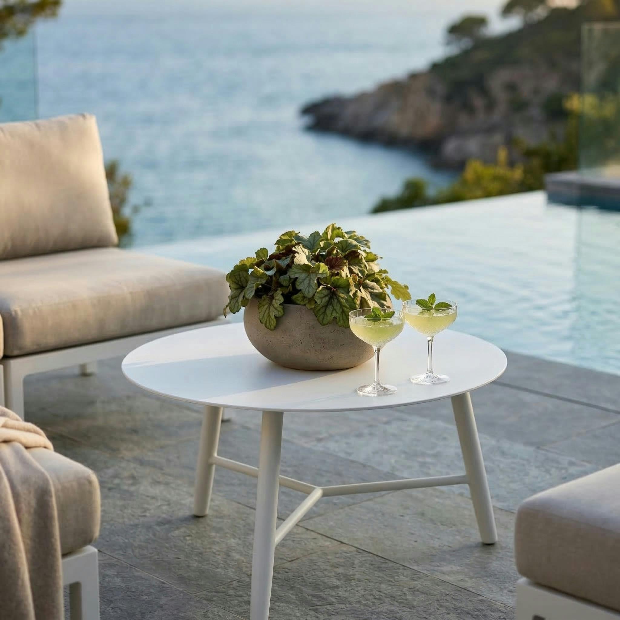 Table basse de jardin en aluminium blanc Ø 75 cm STOCKHOLM