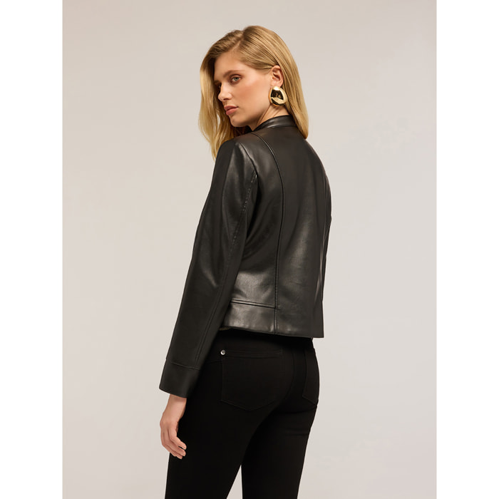 Motivi - Chaqueta de tejido revestido con cortes moldeadores - Negro