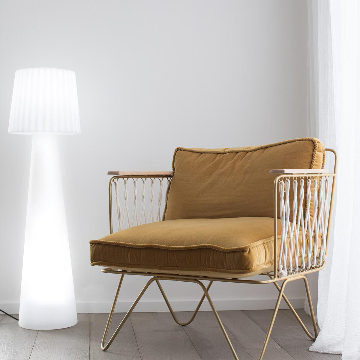 Lampadaire ext filaire LADY H150CM