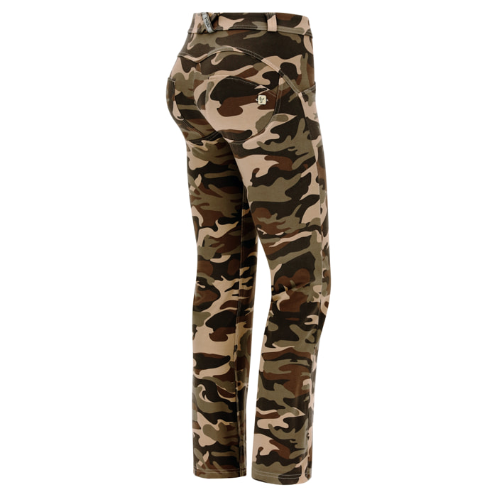 Pantaloni push up WR.UP® wide botton cropped in jersey camo