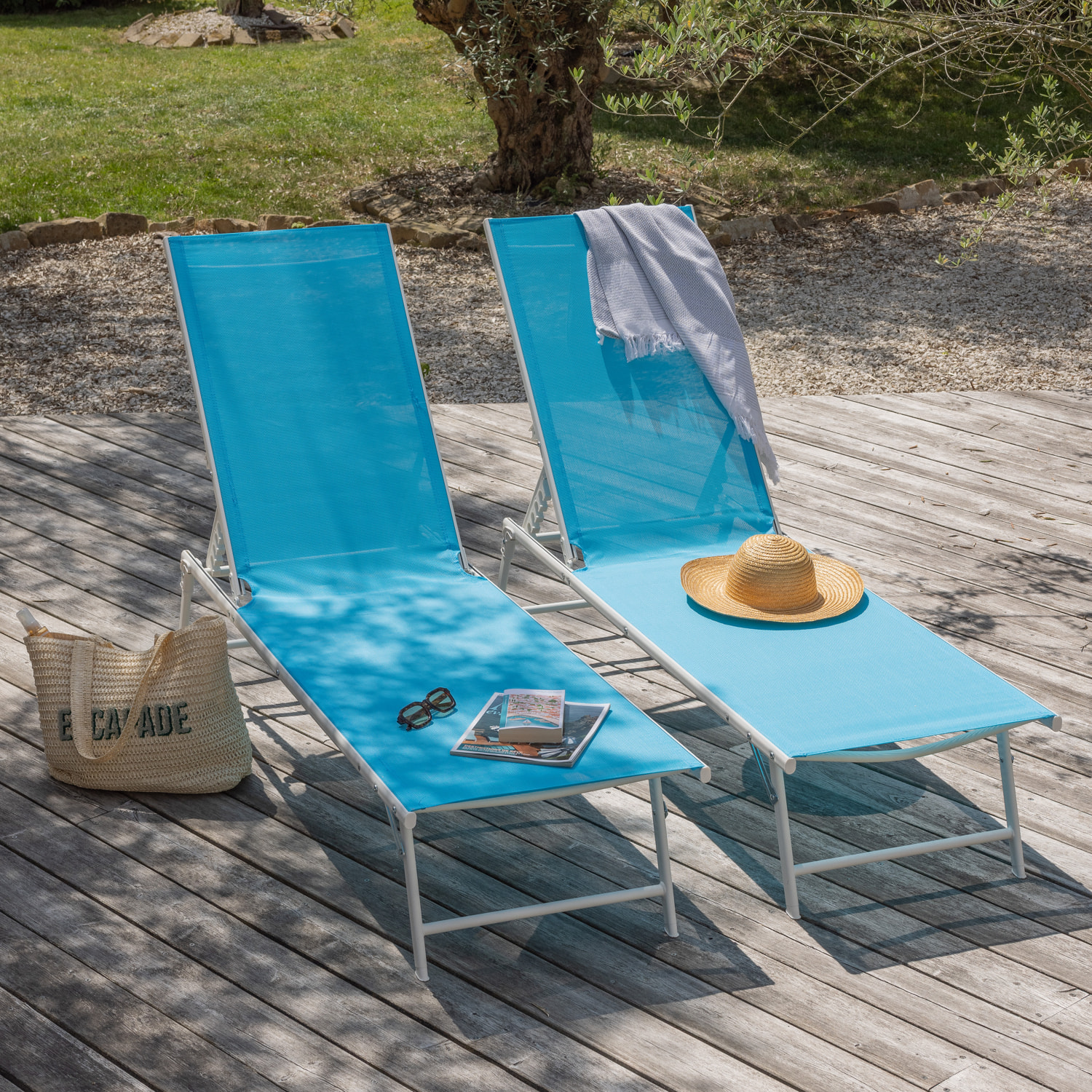 Lot de 2 bains de soleil pliants SICILIA en textilène bleu - structure blanche