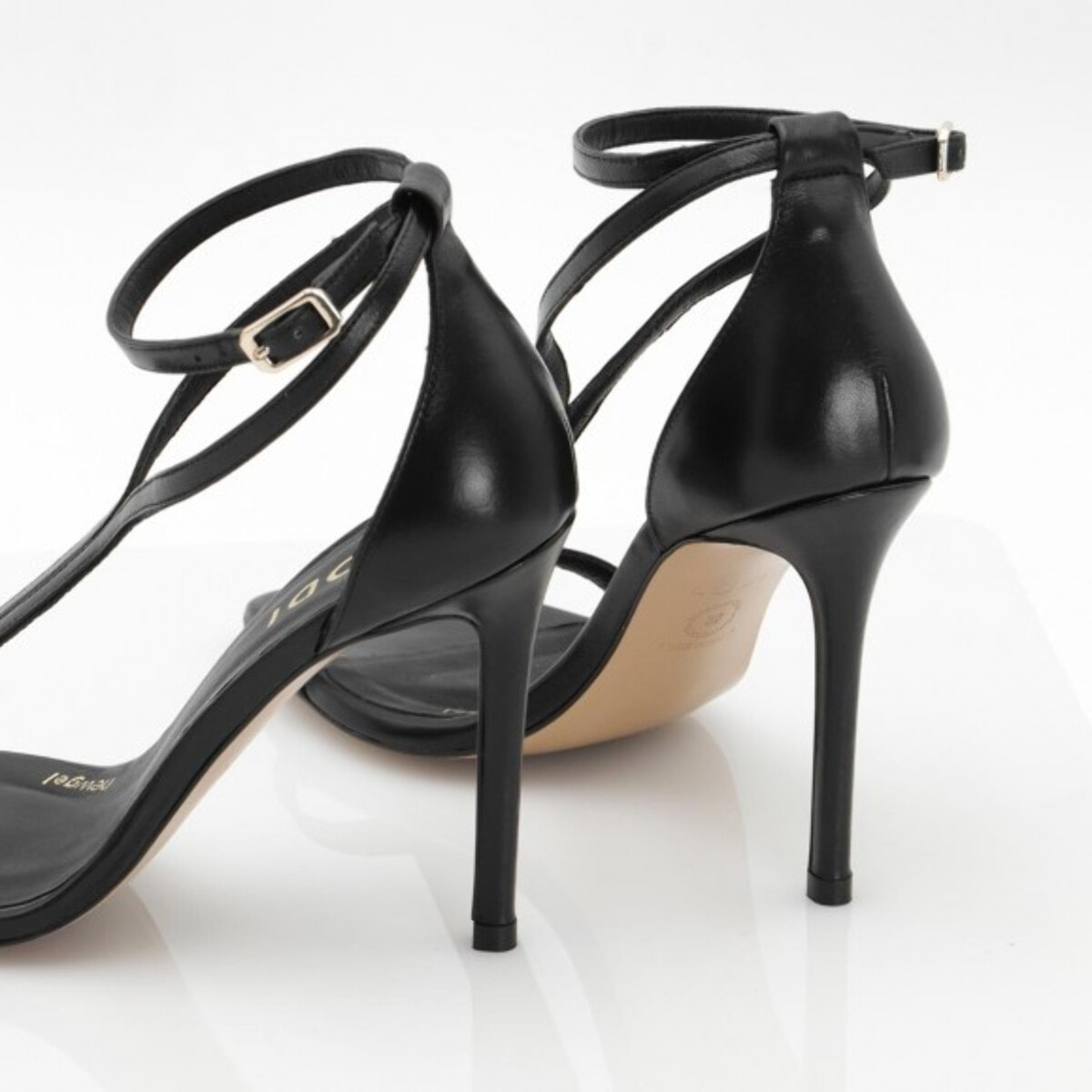 SANDALIAS NEGRAS WALKER