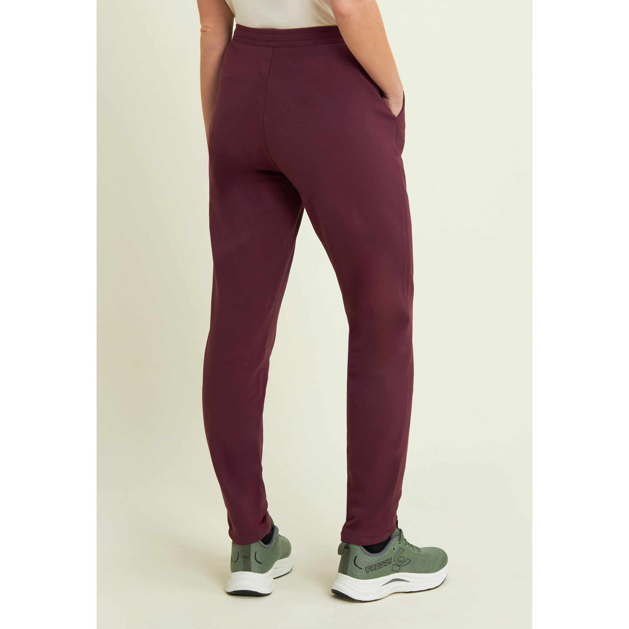 Pantaloni con dettaglio logato e fondo dritto