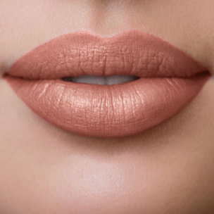 LIP SHOT Rossetto satinato dalla texture leggera ed avvolgente