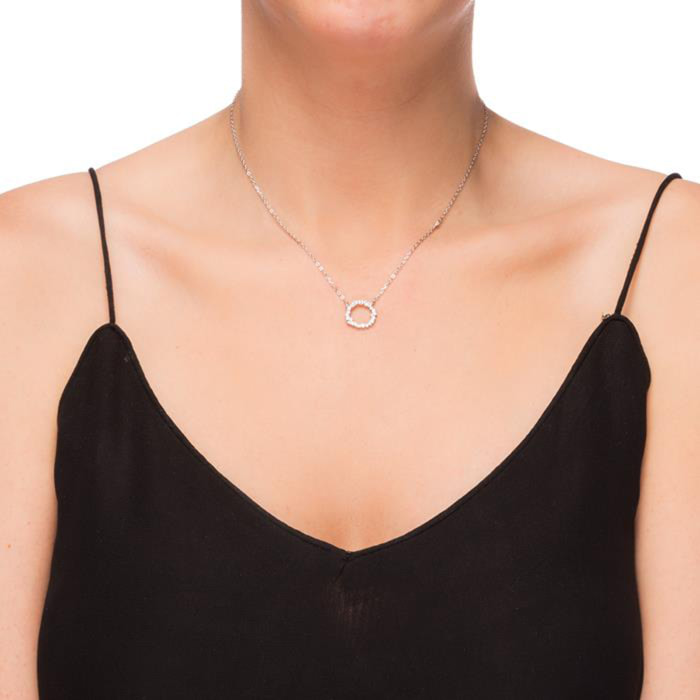 Collar Thilak acabado plata