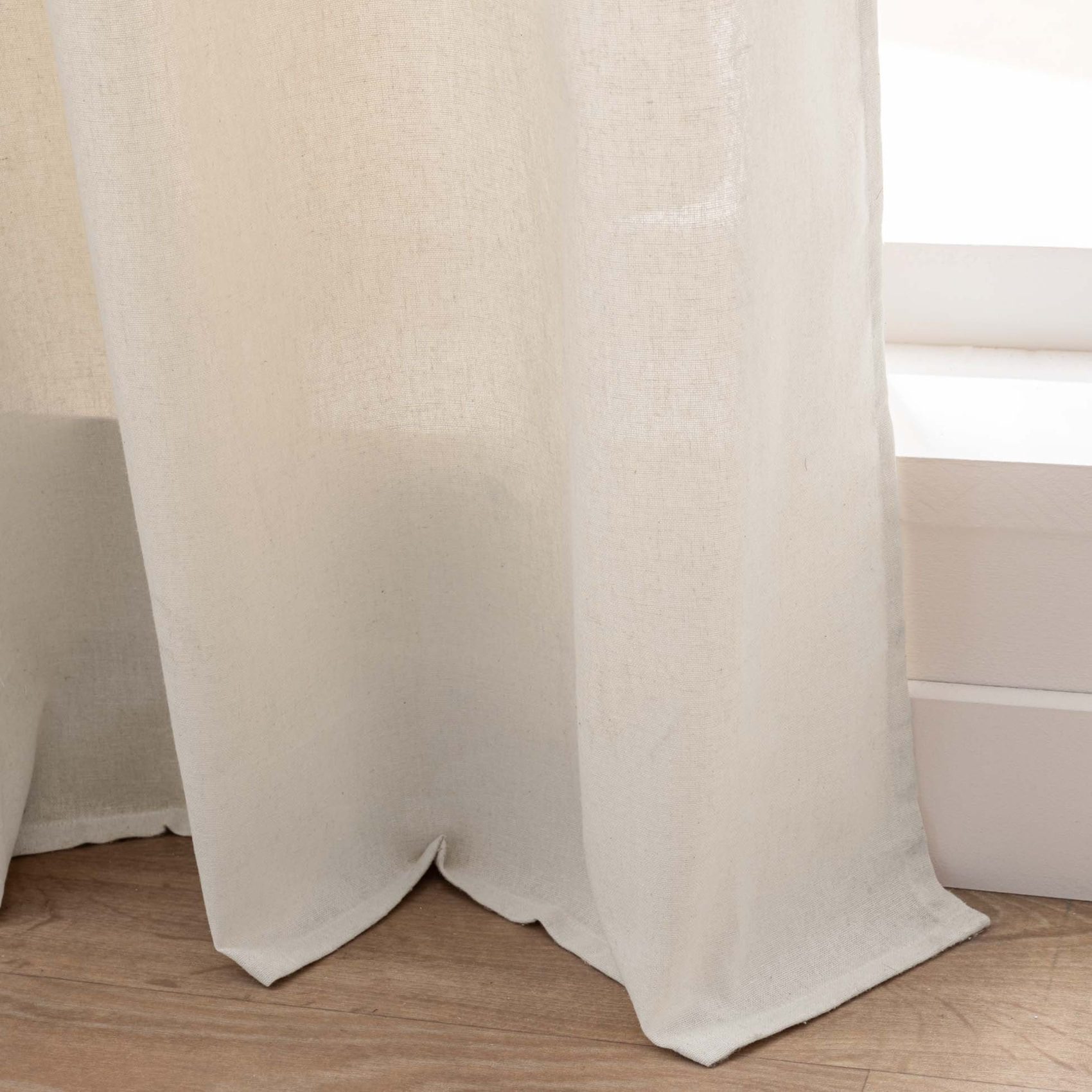 Rideau à œillets polycoton avec top floral et pompons - Naturel